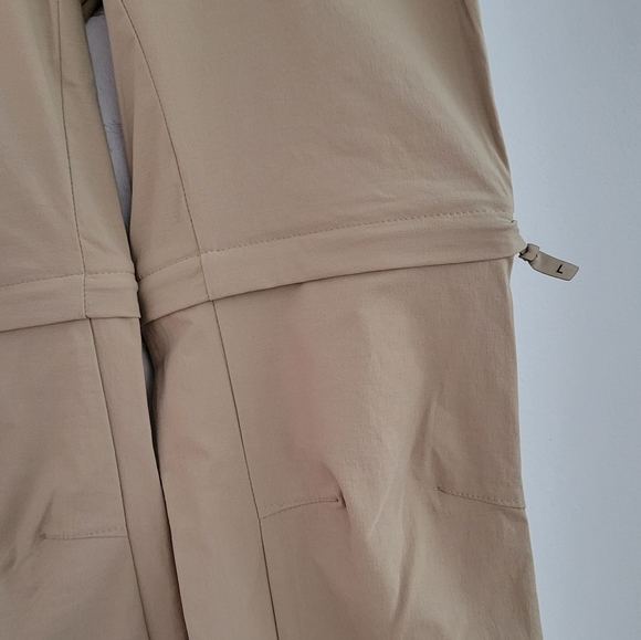 NWT Columbia womens convertible cargo pants | zip off pants - size 4 | beige - Picture 9 of 16